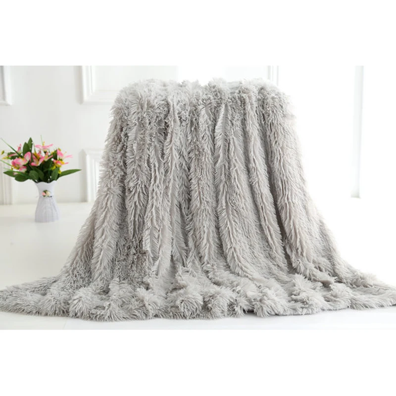 

Soft Fur Throw Blanket on the Couch Long Shaggy Fuzzy Fur Faux Bed Sofa Blankets Warm Cozy With Fluffy Christmas Gift