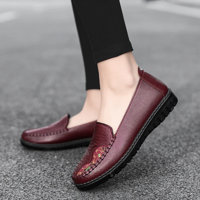 Summer Women's Casual Shoes Leather Women Flats Shoes Loafers Slip-on Ladies Lightweight Moccasins Designer Shoes Zapatos Mujer