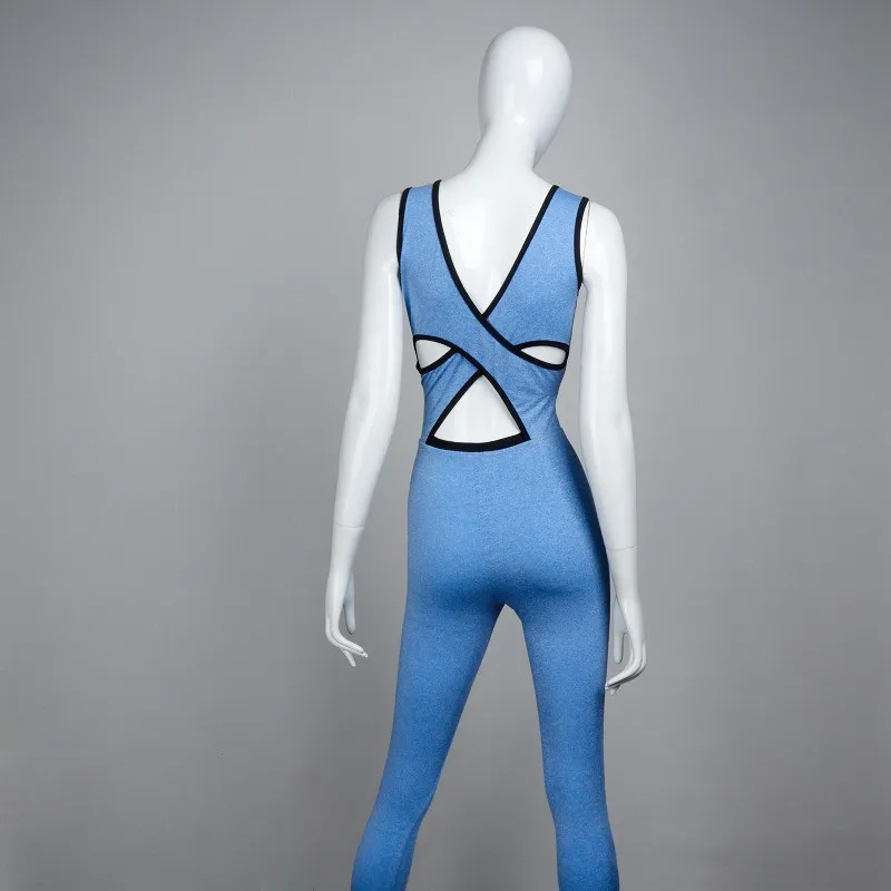 8353471909_1064175068