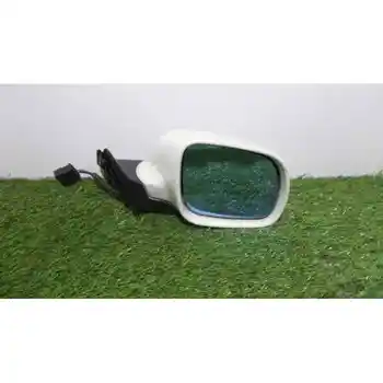 

59847 Right rearview Audi S3 (8l)