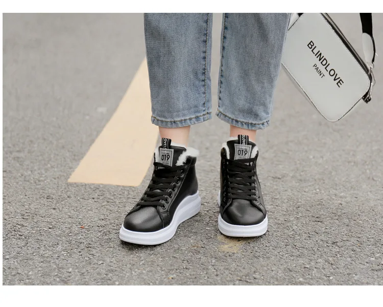 12101011979_1827748962