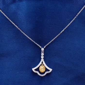 

Aazuo 100% Real 18K White Gold Real Yellow Diamond Classic Fan Necklace With Chain gifted for Women 18 Inch Au750