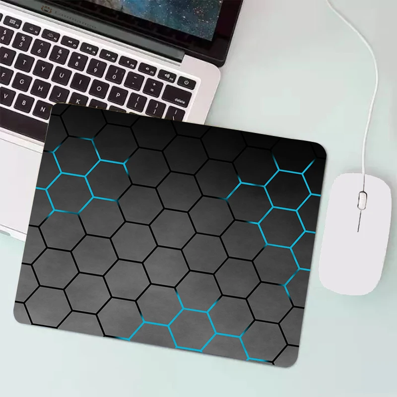 Alfombrilla de ratón con diseño de panal hexagonal de Anime, accesorios para juegos, mueble para PC, teclado de ordenador, alfombrilla de escritorio, alfombrilla de goma para portátil pequeña