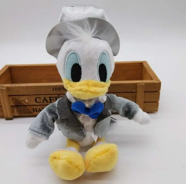 

D23 EXPO JAPAN 2018 Disney Store Дональд Дак плюшевая кукла