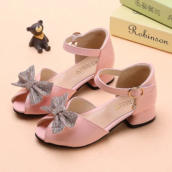 

Children Princess Shoes New Summer Girls Sandals with Heel Fish Mouth Leakage To Leather Sandals Fashion Elegant SC202