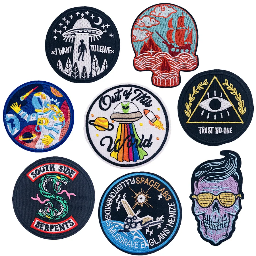 

1pcs NEW UFO Series Pattern Embroidery DIY Clothing Fasteners patches for Clothing Hot paste Skeletal flying saucer Badge