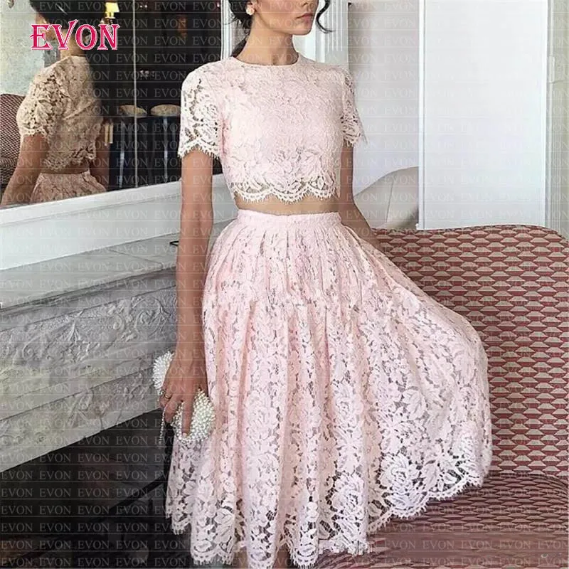 

Vestidos De Gala Vintage Lace Prom Dresses 2020 Pink Two Pieces Short Sleeves Prom Gowns Knee Length Formal Party Evening Dresse