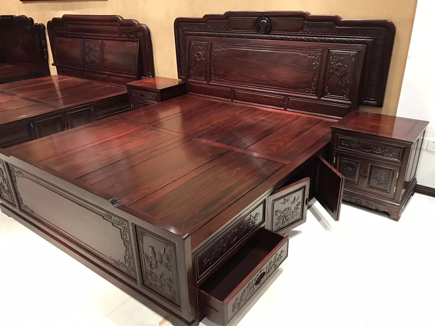 Modele De Lit En Bois Africain