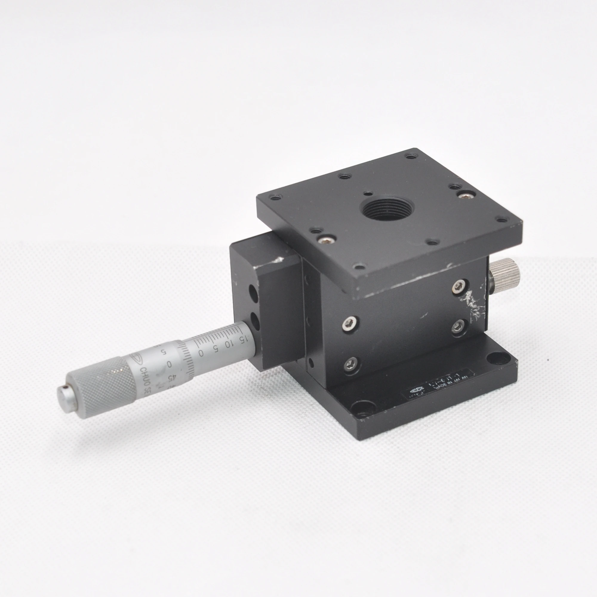 

Z axis LV-631-1 central precision machine manual precision lifting displacement platform optical fine adjustment slide table