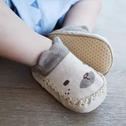 1 paire de jolies chaussures de dessin animé pour bébés, antidérapantes, chaussettes à fond souple, motif Animal, chaussettes pour nourrissons, douces et chaudes, pour enfants 