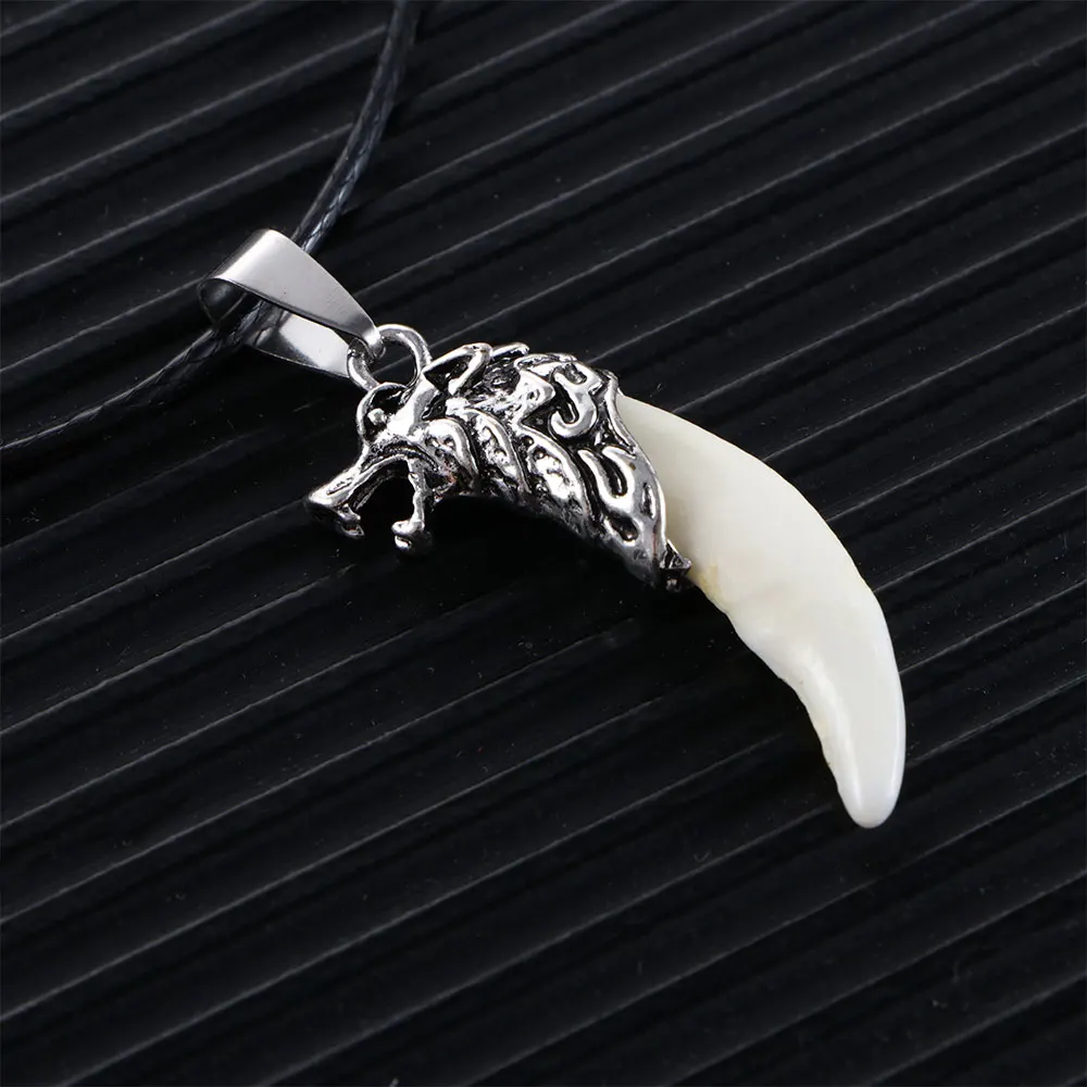 Fang Tooth Necklace Titanium Steel Wolf Tooth Pendant Jewelry