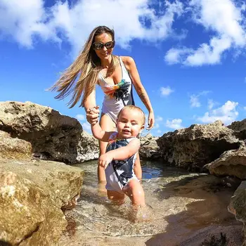 

PatPat 2020 Summer Mommy and Me Sunset Tree Swimsuits Matching Outfits Swimwear