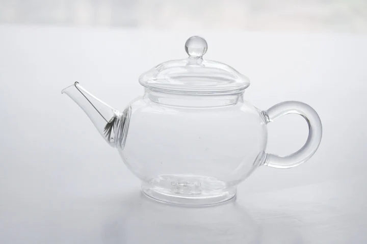 Description Picture 2 of item250ml Mini flower teapot with filter,Practical Bottle Flower TeaCup Glass Teapot with Infuser Tea Leaf Herbal Coffee