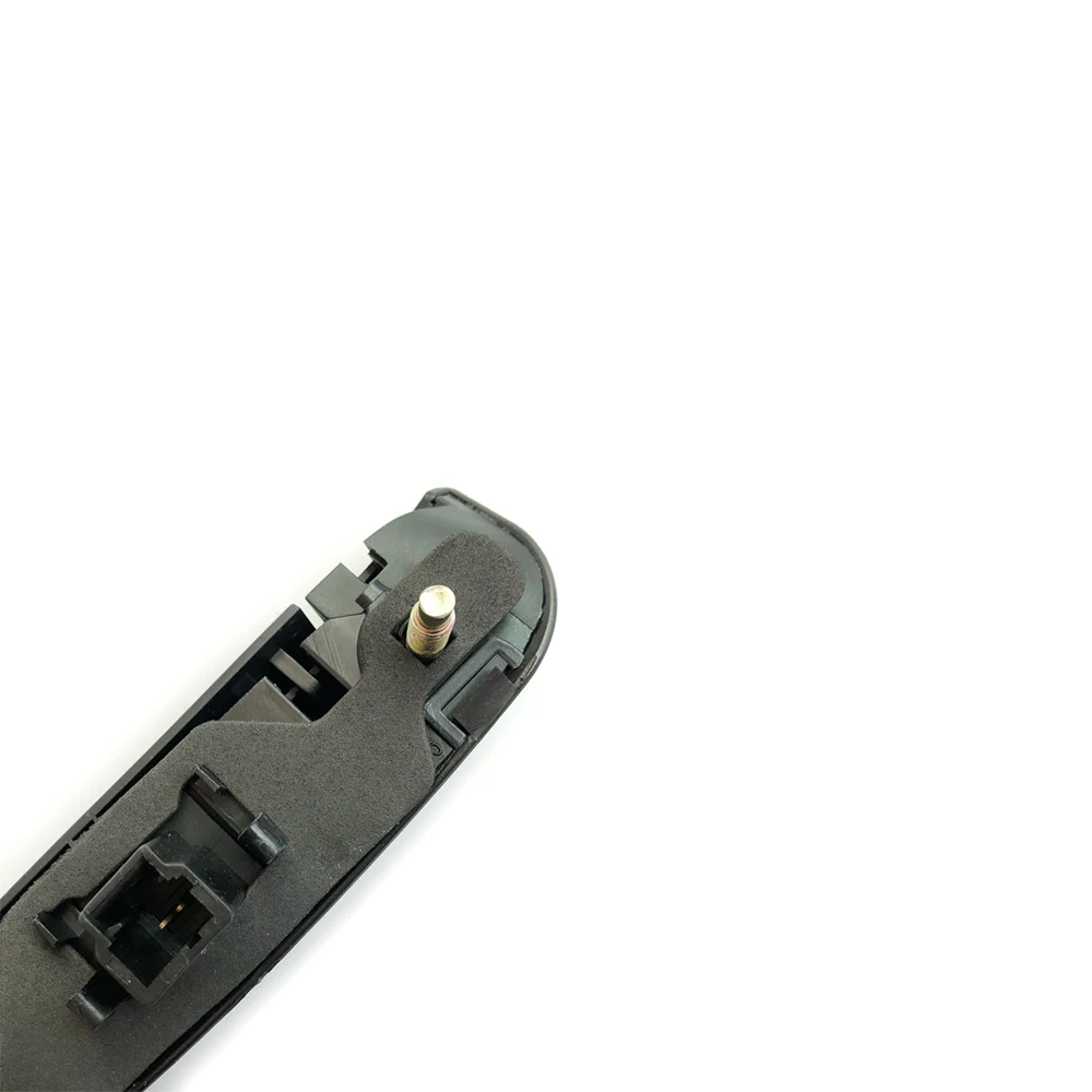 PEUGEOT tailgate switch (8)
