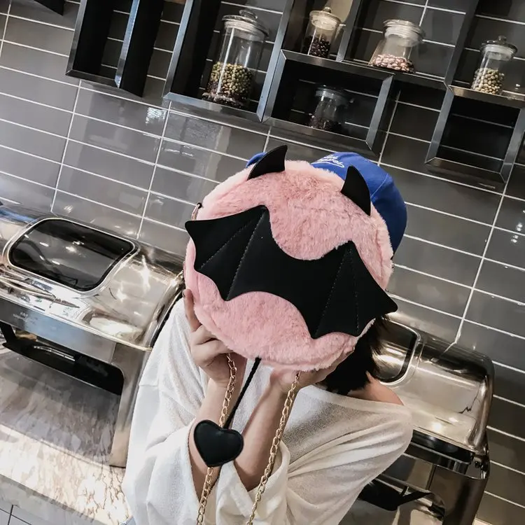 

Funny Bag Women's 2018 New Style Korean-style Little Devil Cute Small round Bag Plush Chain Crossbody Bag Fashion