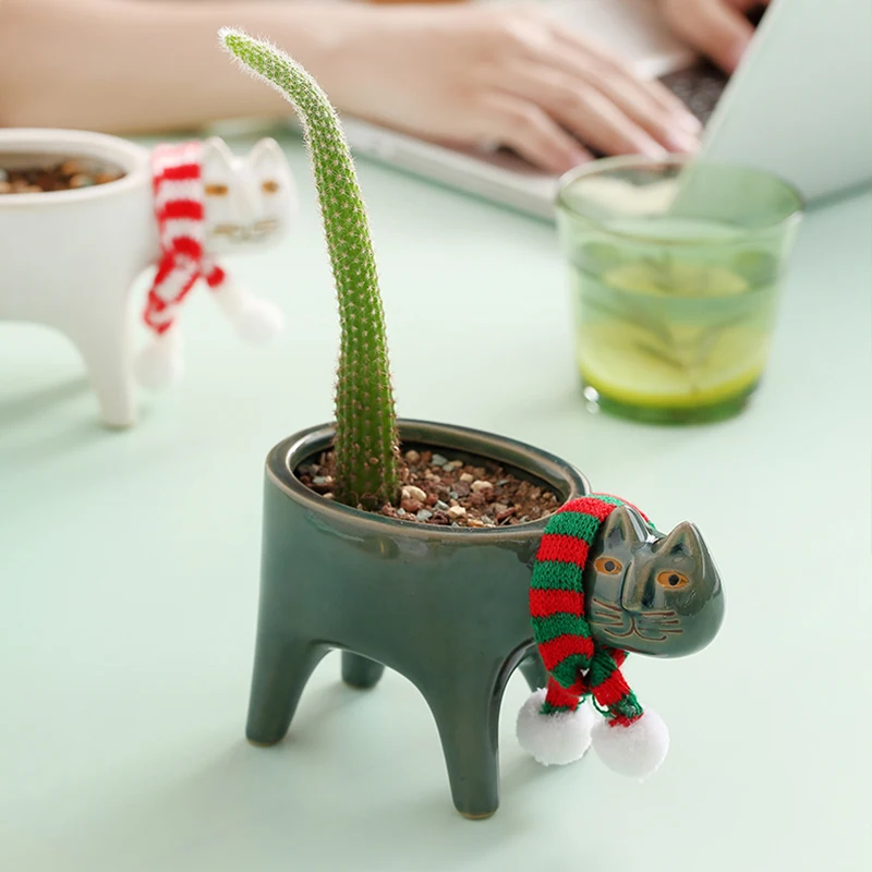 Charming Ceramic Cat Planter for Succulents and Flowers - Decorative Garden and Balcony Accent