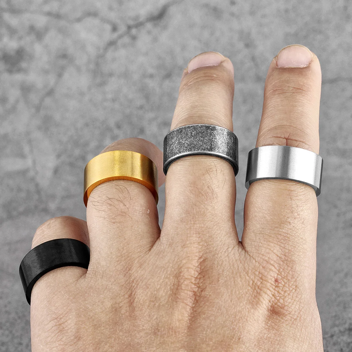 טבעת שחורה לגבר מפלדת אל-חלד – עיצוב וינטג' מינימליסטי – תמונה 3