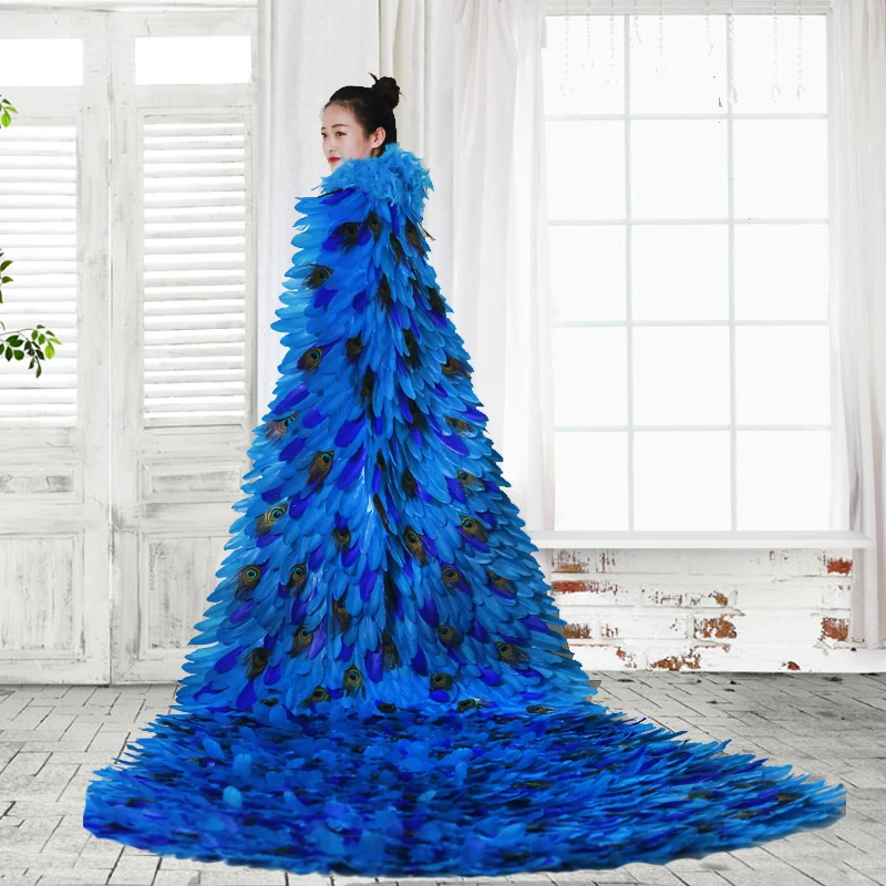 Big trailing peacock dance costume catwalk show large performance studio photography dress shoulderwear prop