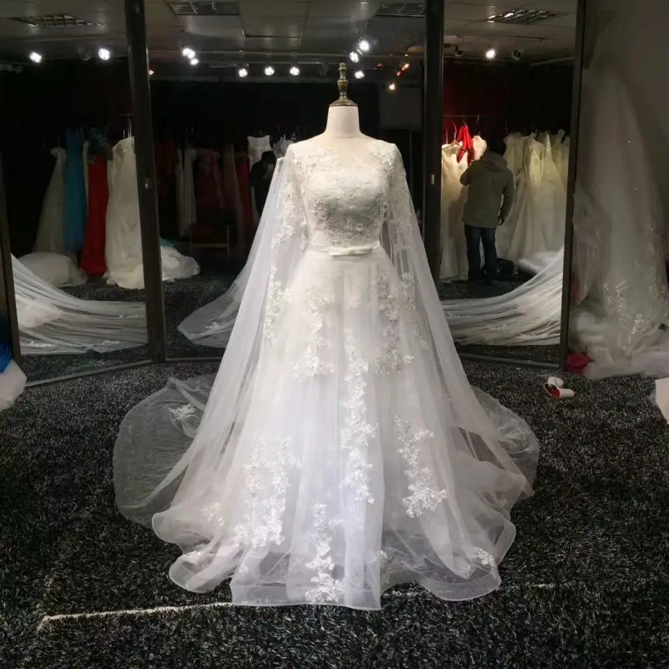

Vintage A-Line Long Sleeve Lace Wedding Dresses Round Neck Tulle Illusion Back Bridal Sweep Train Gowns for Women Real Pictures