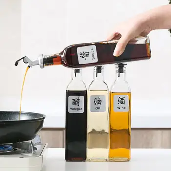 

1PC Creative Oil Bottle Soy Sauce Olive Oil Vinegar Wine Seasoning Pot Kitchen Leak Proof Condimentos Conteiner