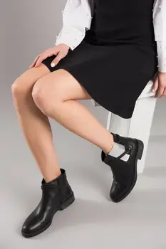 

Pearl Genuine Leather Black Women 'S Boots 120130003733