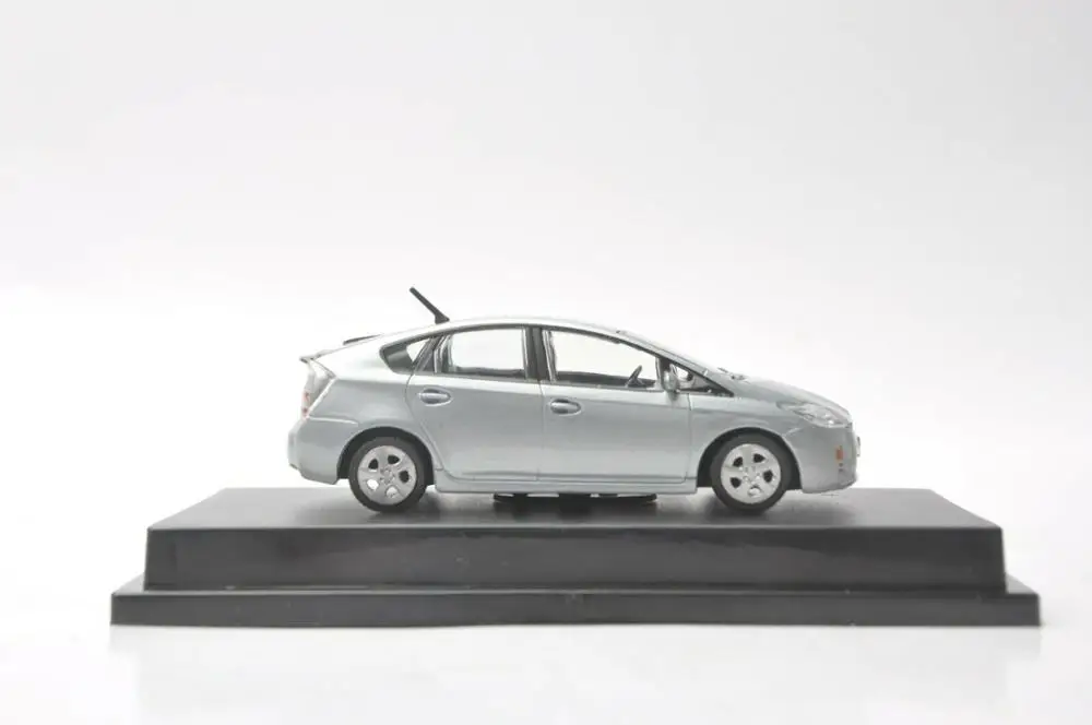 1:43 Scale Toyota Prius Model Car Diecast Vehicle Collection Grey Mens Gift 