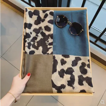 

Office ladies leopard scarf women autumn Spain style vintage design long patchwork scarf pashmina Sjaal Muslim Hijab Snood