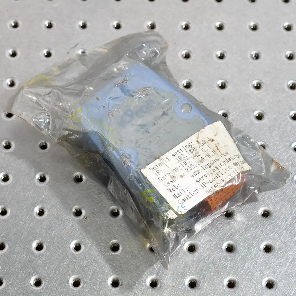 

Используется модуль сетевого сервера для последовательного устройства ICP с фотоинтерфейсом I-7188E1 1 порт