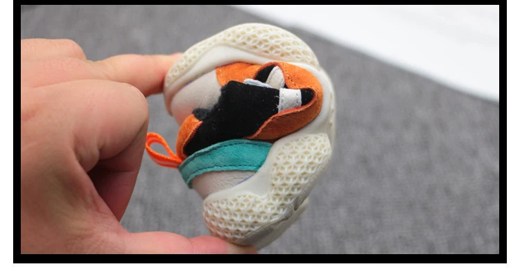 Зимняя детская обувь Хлопок 1-3 лет детская обувь для малышей Нескользящая Спортивная кожаная обувь для малышей
