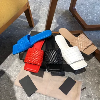 

2020 new woven fine lattice fashion slippers sandals