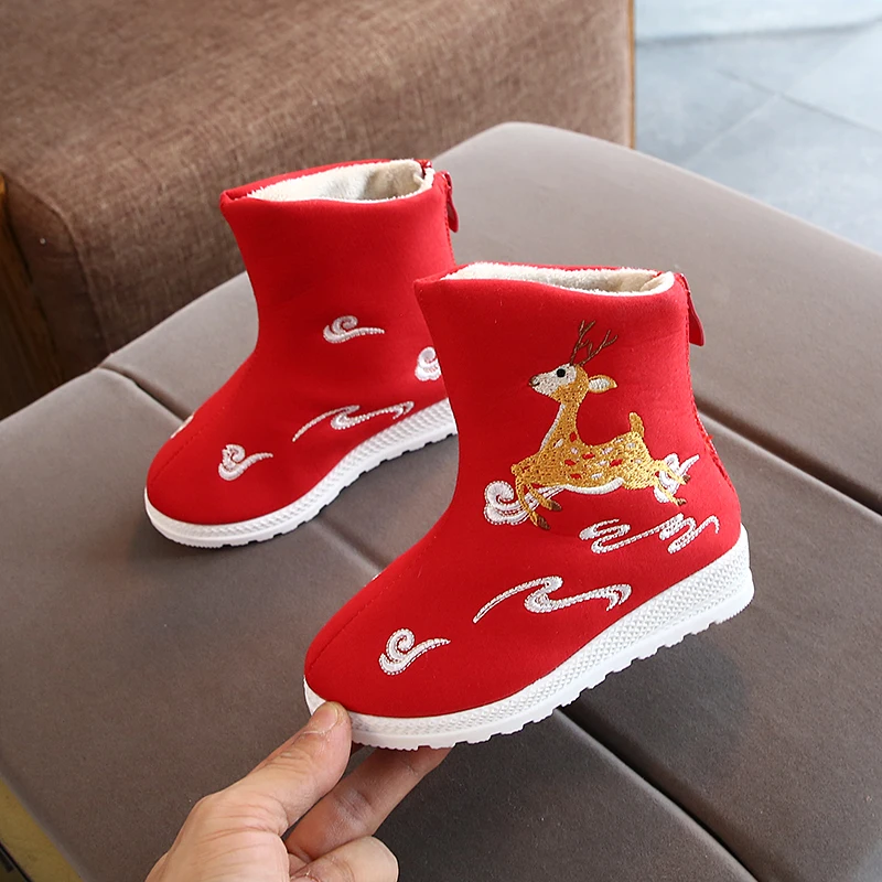 ST038Red Детские ботинки для девочек; короткие ботинки с вышивкой; нескользящие ботинки из Ткани в стиле ретро с мягкой подошвой; удобные ботинки для малышей; ST039 - Цвет: ST038Red