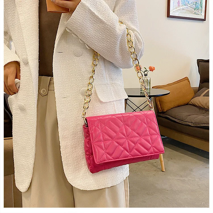 Branded Women's Shoulder Bags 2021 Metal Thick Chain Quilted Designer Purses And Handbag Women Clutch Bags Ladies Striped bag Branded Women's Shoulder Bags 2021 Metal Thick Chain Quilted Designer Purses And Handbag Women Clutch Bags Ladies Striped bag