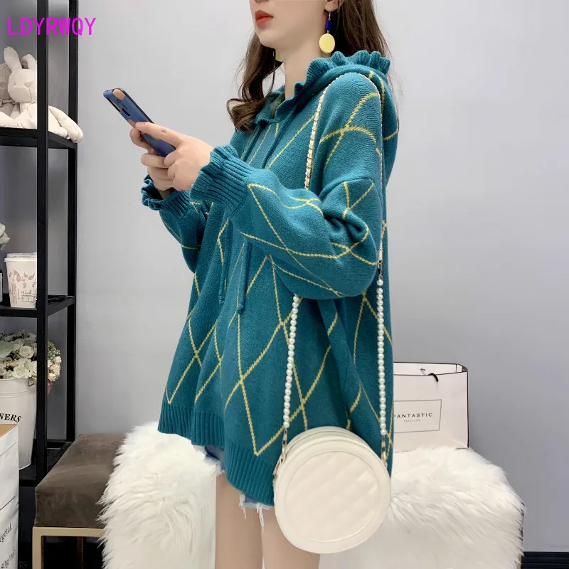 

2019 autumn new women's hooded head wooden ear lanterns sleeves loose lazy wind wild net red knit sweater