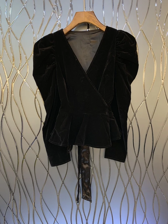 

2019 Early Autumn New Woman V-neck Back Lace Knot, Waist Pure Sleeveless Velvet Bottom Top 905