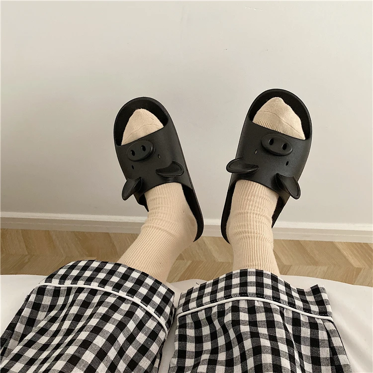 2020 New Men/ Women Cartoon Pig Slippers Female Summer Couple Cute Home Indoor Bath Non-slip Bath Room Sandals And Slippers