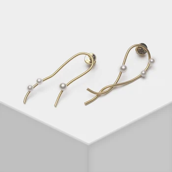 

Amorita boutique Geometric shape irregular asymmetrical aesthetic stud earrings