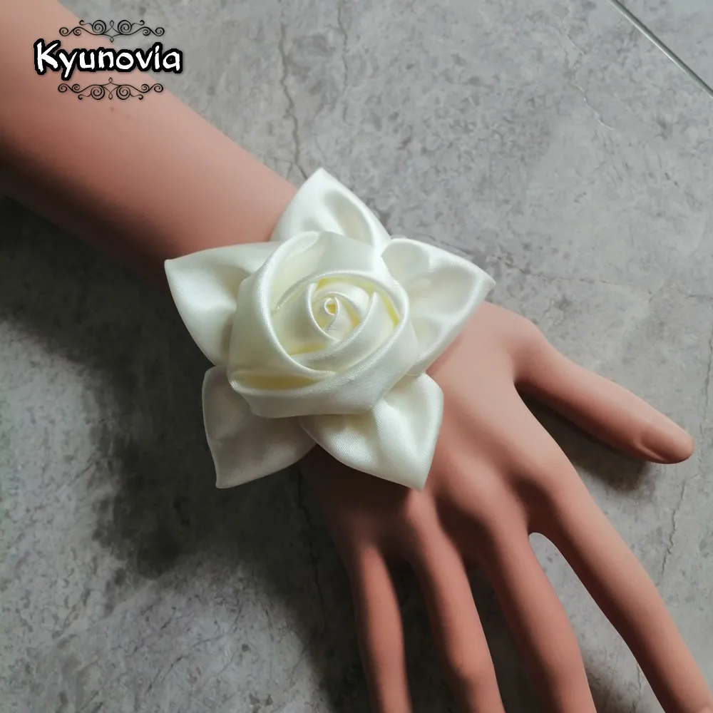 

Kyunovia Beautiful Wedding Wrist Flower Silk Rose Flower Bride Wrist Corsage Decoration Bridesmaid Bracelet BY19