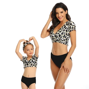 

2020 New Leopard Print Family Matching Mother Daughter Swimsuits Family Look Mommy And Me Swimwear Mom Daughter Bathing Suit
