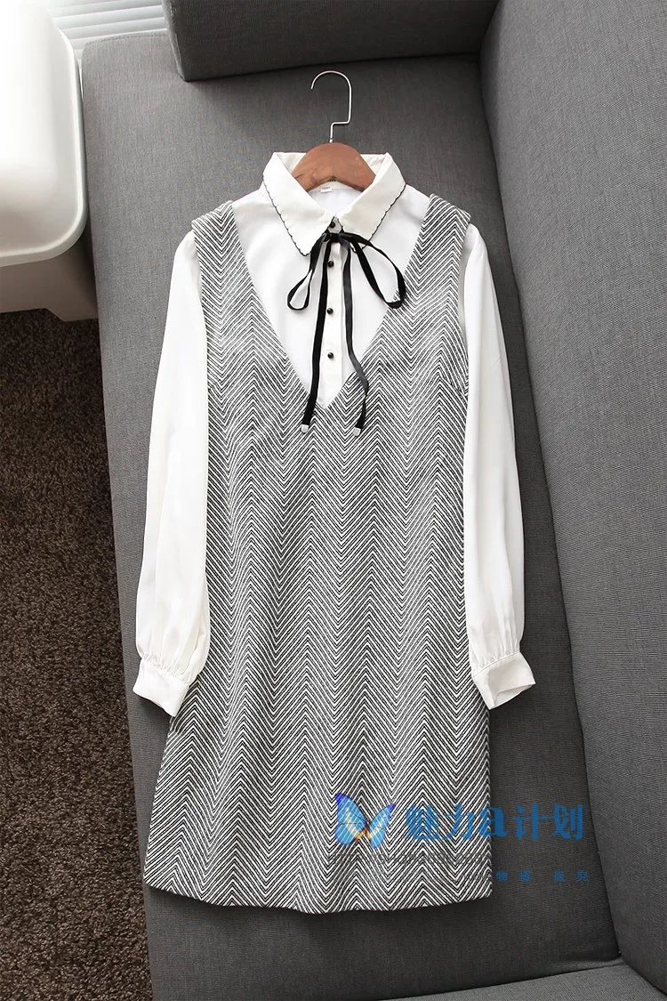 

A Generation of Women's Fake Two-Piece Lace-up Shirt Collar Mid-length Stripes Vest Dress Entity