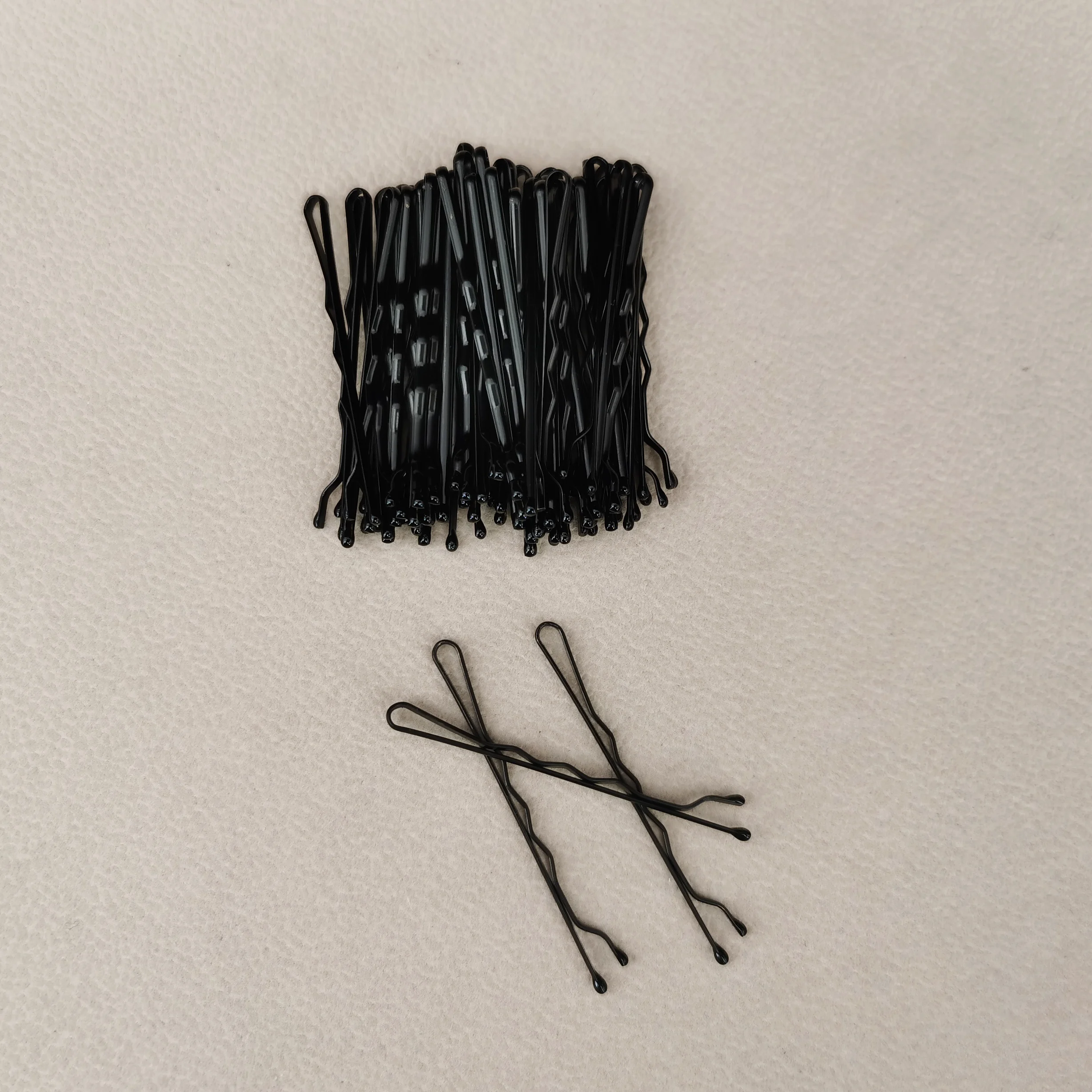 Рисунок 3 - Однотонные металлические заколки-невидимки для женщин