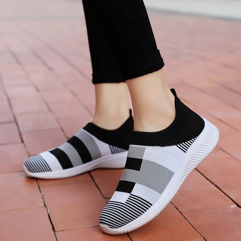 Теннисные туфли tenis feminino женские кроссовки в полоску с окантовкой спортивные