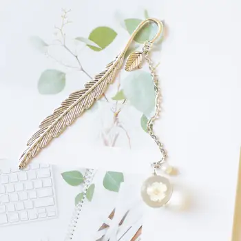 

Dried Flower Specimen Bookmark Vintage Feather Reading Mark Clip Beautiful Metal Bookmark Tassel For Book Hanging Book J9O5