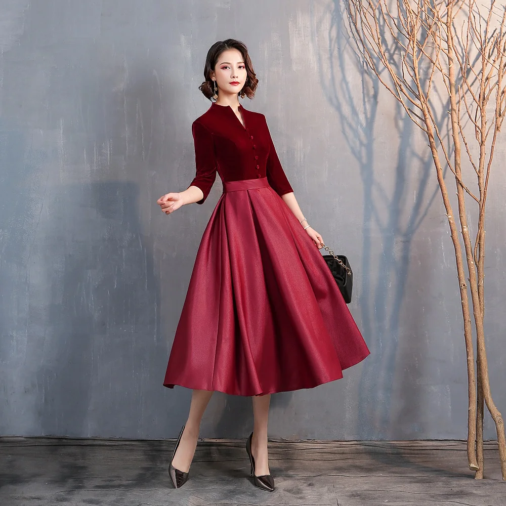 

Middle Long celebrity dresses A-line button Dubai Top Three Quarter Sleeves Zipper Back Formal evening party gowns Real Video