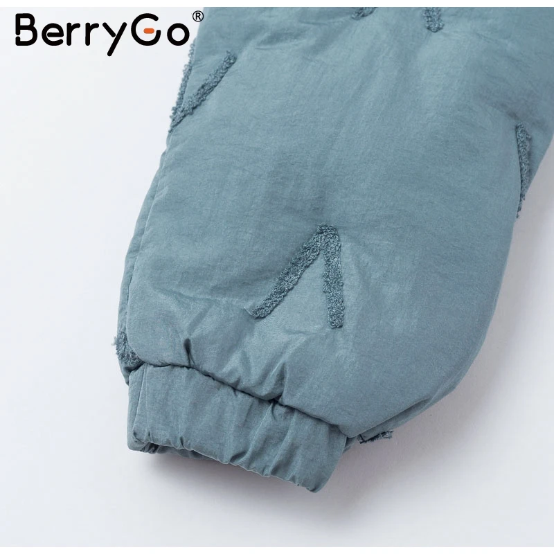BerryGo повседневное на молнии карманы Женское зимнее Стеганое пальто с капюшоном теплые женские длинные парки оверсайз Вышивка Толстые женские пальто
