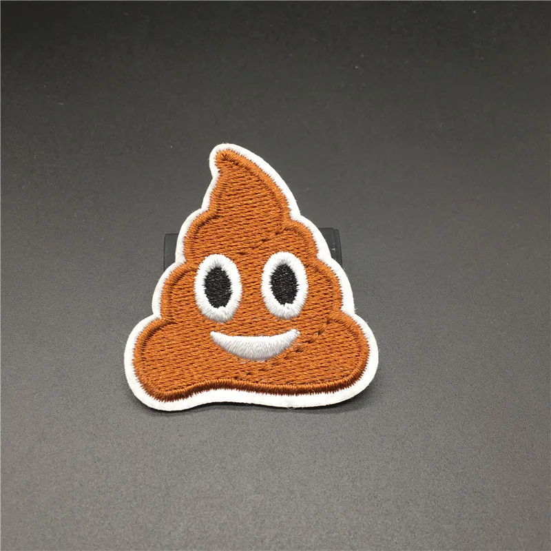 Smile Poo Размер: 4,3x4,4 см самодельные нашивки, матерчатые нашивки, милые декоративные нашивки, Пришивные железные аппликации для одежды, куртки - Color: Antique Brass