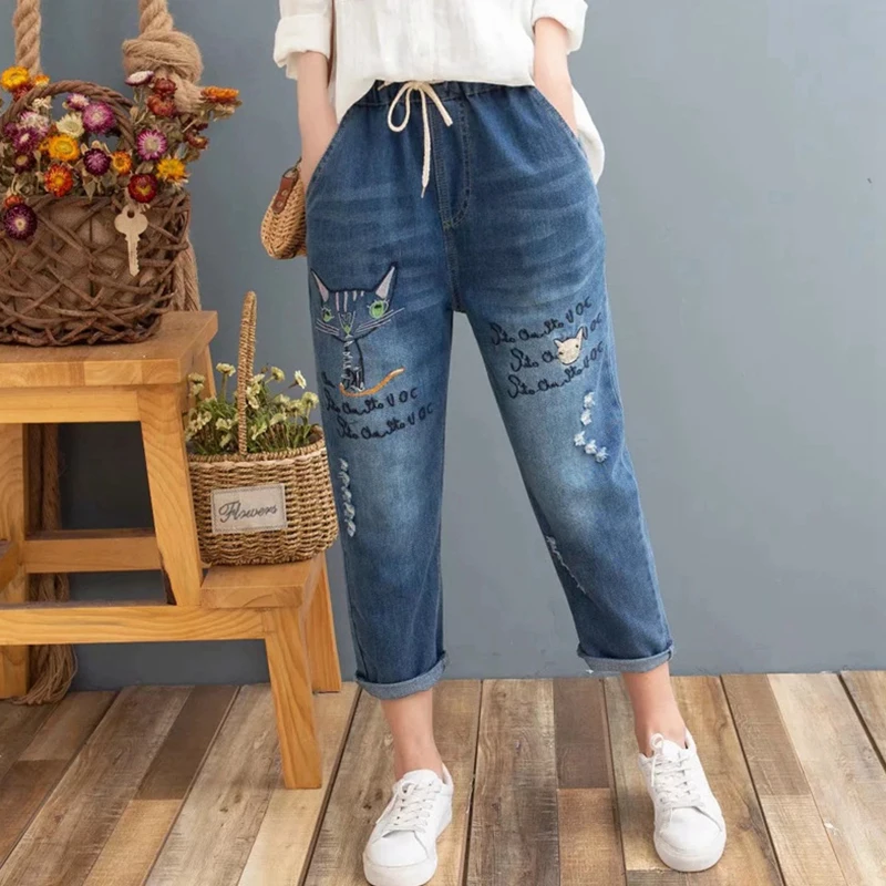 

New Mori Girl Sweet Artistic Cat Embroidery Demin Pants Women Vintage Elastic Waist Hole Female Vestido Calf-Length Jeans U171