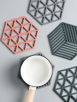 

Nordic Insulation Table Pad Restaurant Table Mats Bowl Round Non-slip Heat Resistant Creative Waterproof Coaster Placemat T7C26