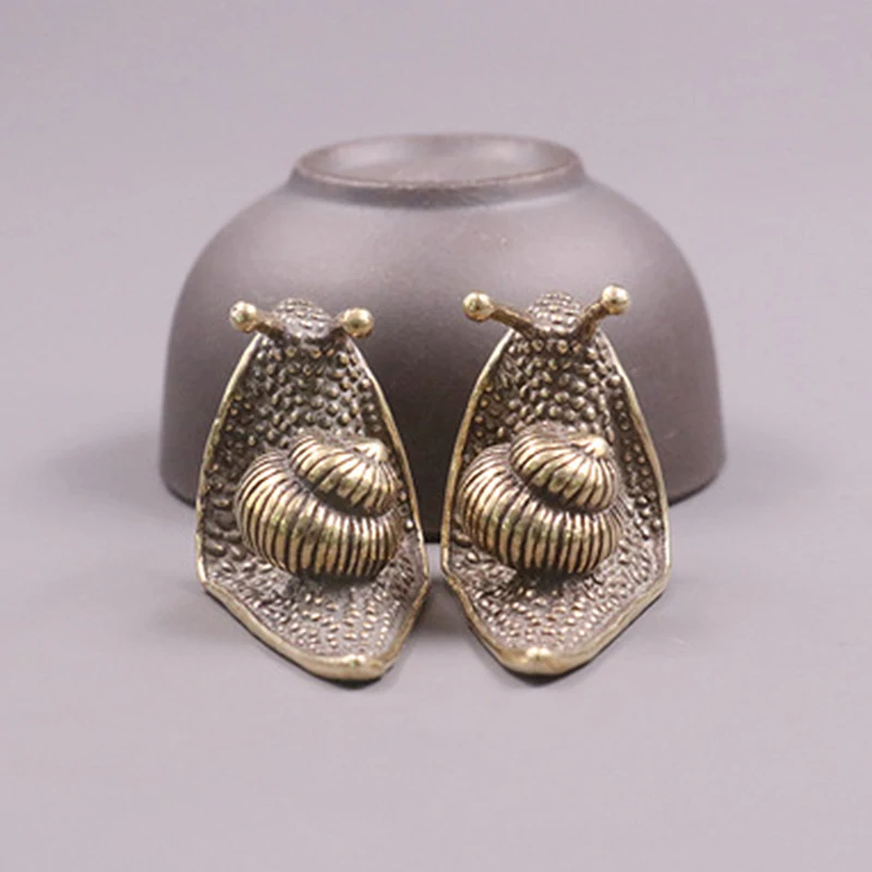 Brass Mini Snail Statue Home Decoration Desk Living Room Tea Room Antique Brass Tea Art Pet Collection Creative Home Decorations ornament crafts,miniature figurines,miniature ornament,resin crafts,dragon statue,wooden figurine crafts,glass fruit pendants,desk decor