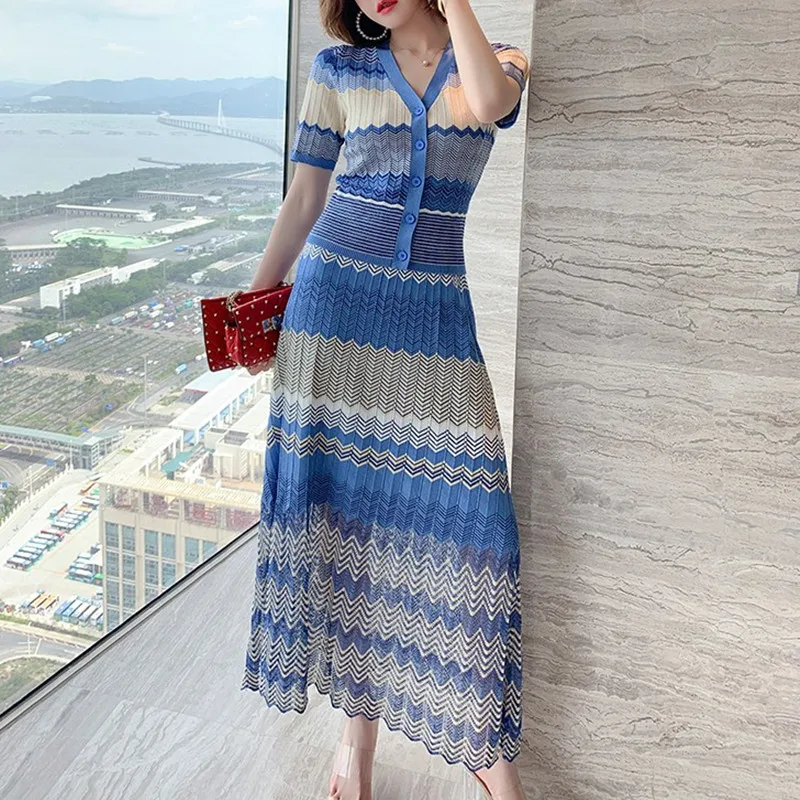 Женский трикотажный костюм Comelsexy комплект из двух предметов топ с коротким