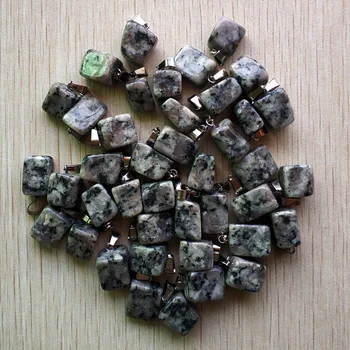 

Wholesale 50pcs/lot 2019 New good quality natural black spectrolite irregular pendants for neckalce jewelry making